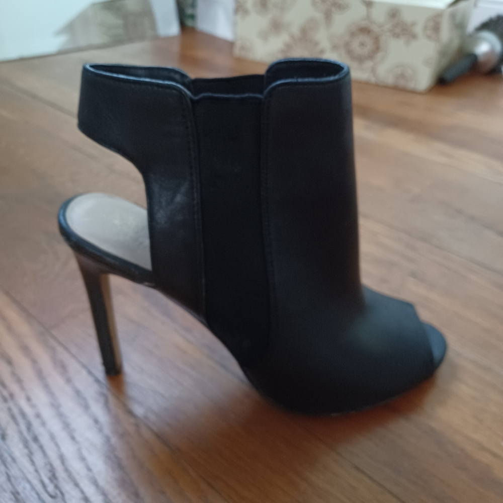 Vince Camuto heels